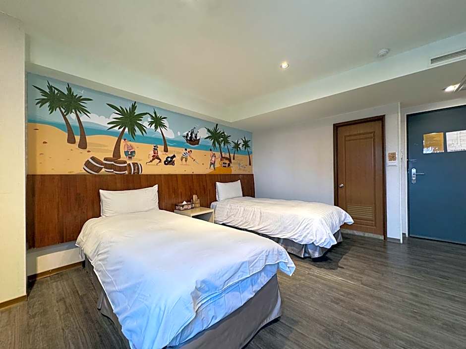 Photo 1 of 8 of Superior 2 Beds