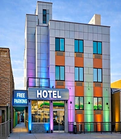 Umbrella Hotel Brooklyn - Newly Renovated