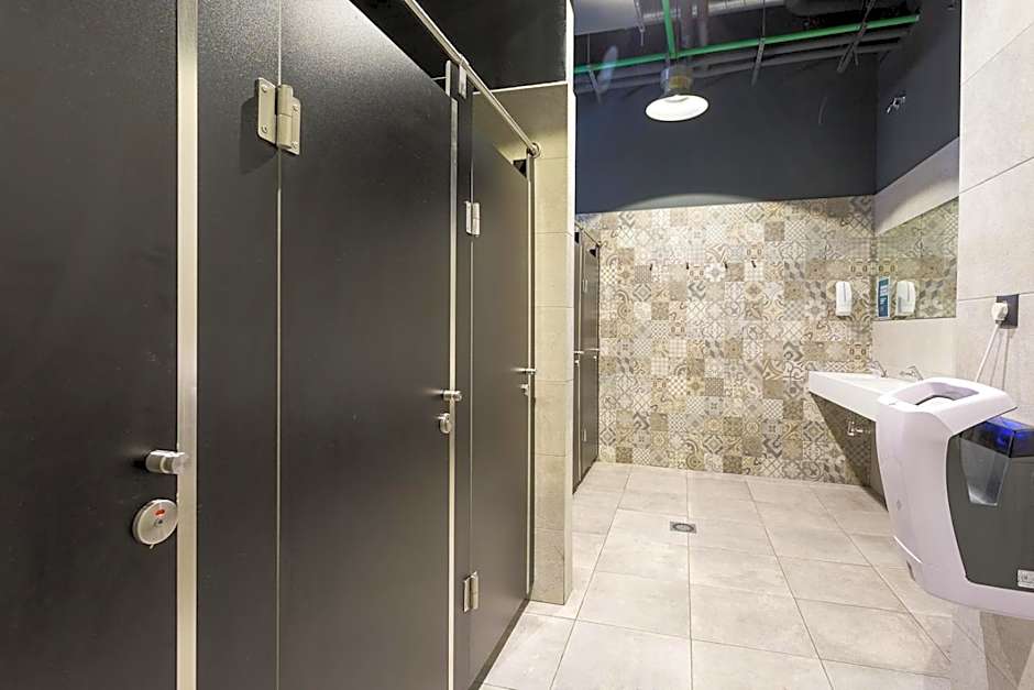 Black Swan Hostel Sevilla