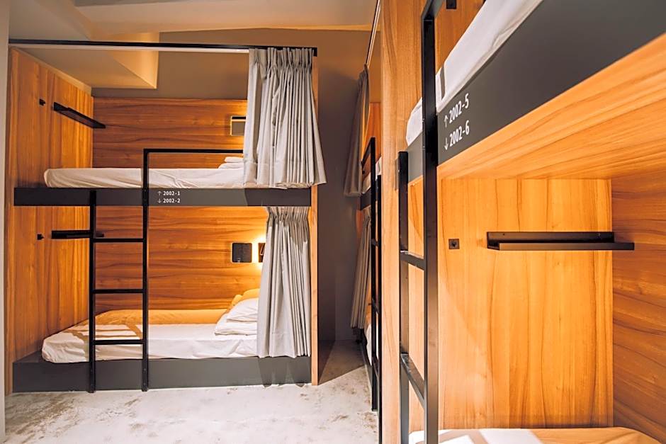 Foto 1 de 10 de Bed in 6-8 Bed Mixed Dormitory Room
