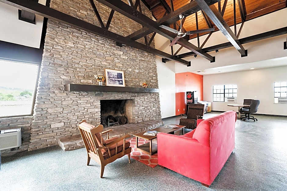 OYO Hotel Junction TX I-10