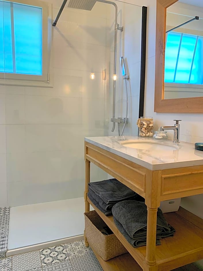 Les Chambres de L'ARESTEL