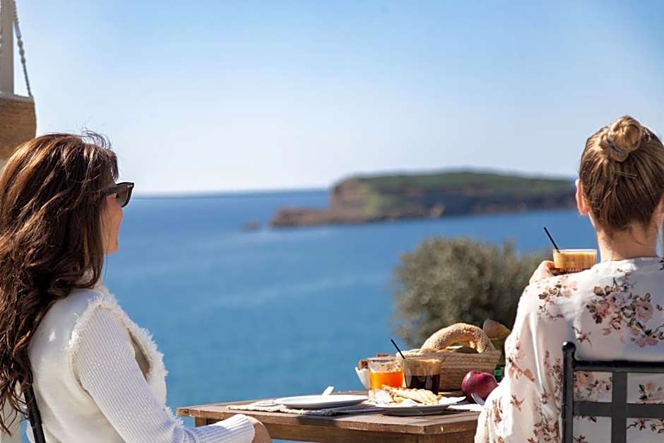 Poseidon Apartments and Villas by the Sea