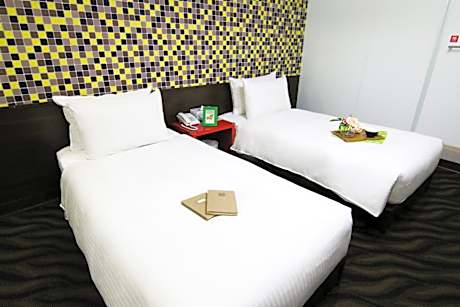 Twin Room with Parking