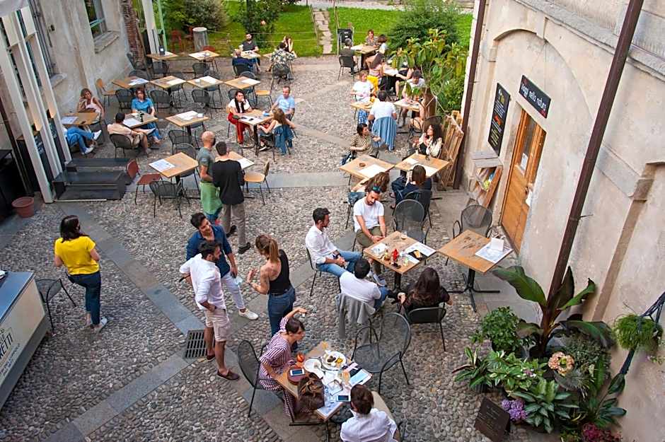 Un posto a Milano - guesthouse all'interno di una cascina del 700