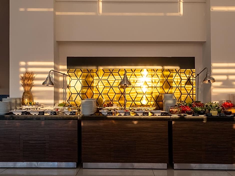 Parion Hotel