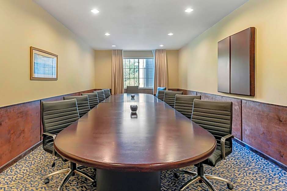 Comfort Suites Lake Geneva East