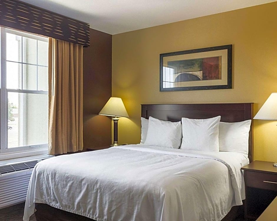 MainStay Suites Minot