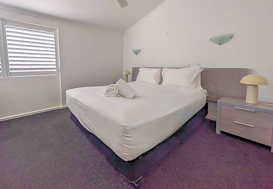 Noosa Parade Holiday Inn