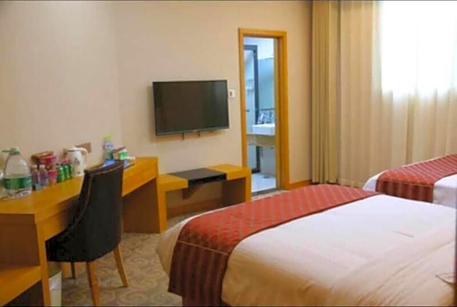 Greentree Inn Jinan Pingyin Express