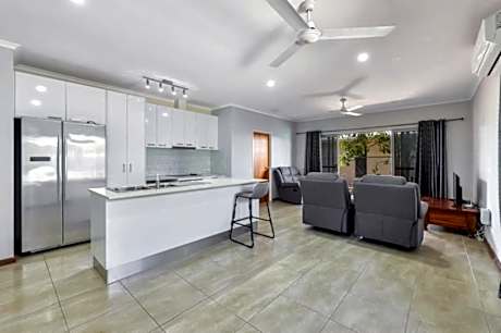 Blissful 2BR Home Away From Home