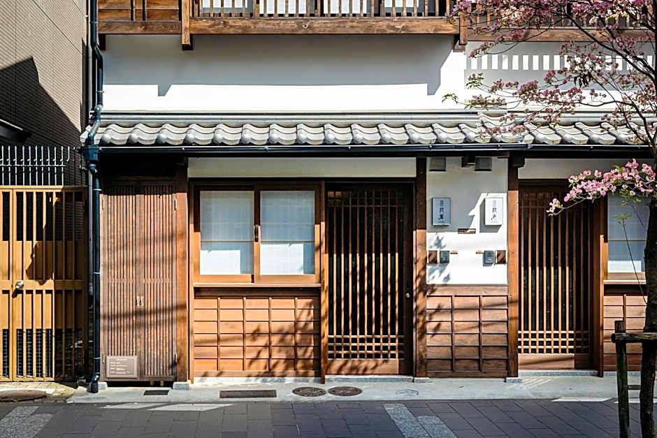 Hanakagari Machiya House