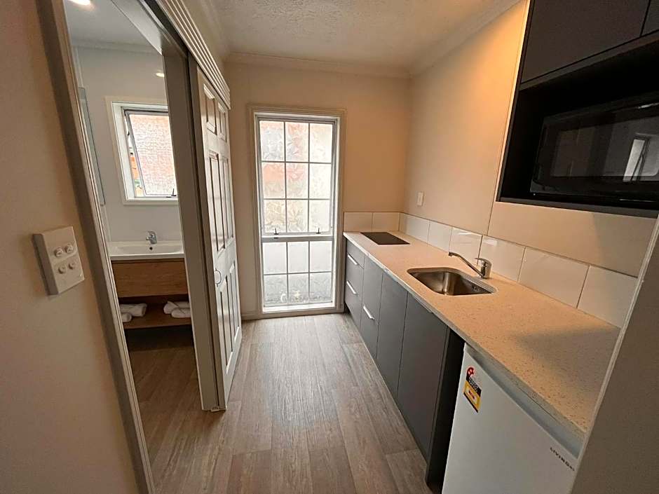 Ashleigh Court Motel