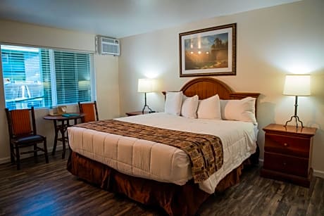 Standard King Room