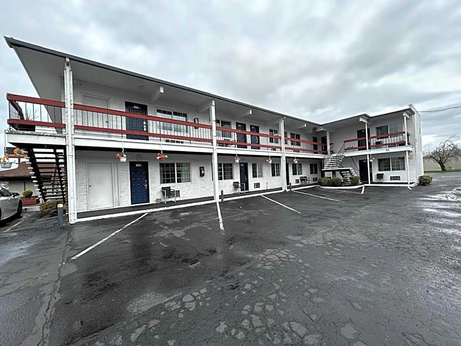 Travelers Inn by OYO Longview Kelso