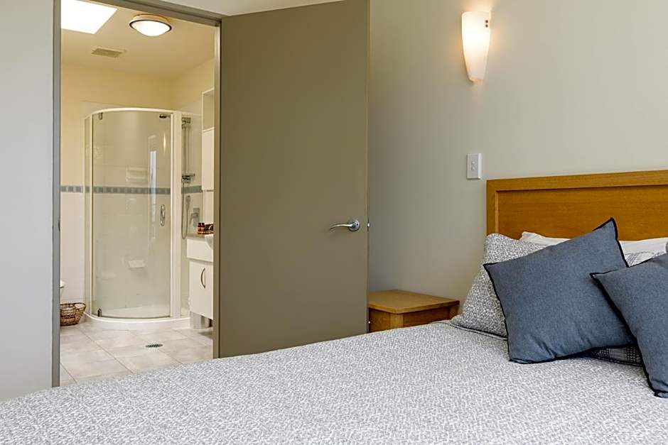 The Anchorage Apartments