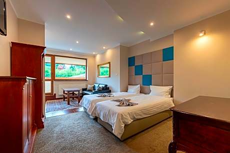 Twin Room with Bathroom