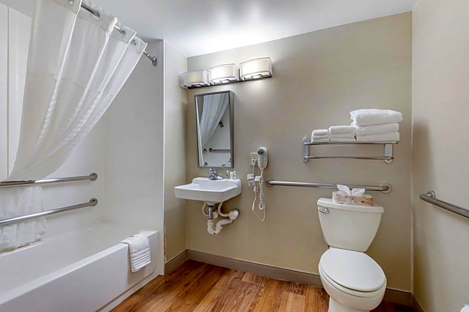 Comfort Inn Herndon-Reston