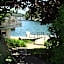 Boathouse Country Inn