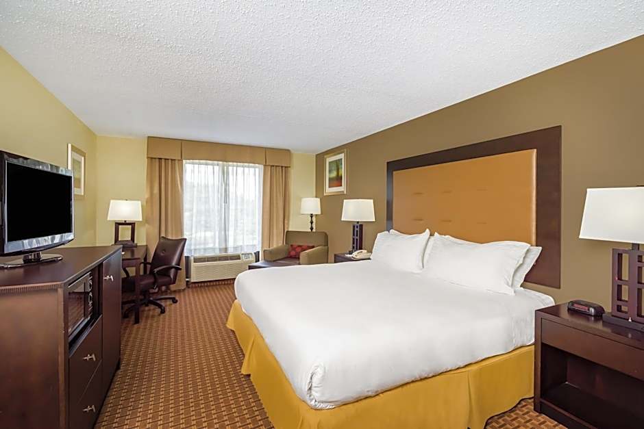 Holiday Inn Express Hotel & Suites-North East By IHG