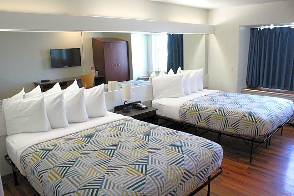 Motel 6-Idaho Falls, ID - Snake River