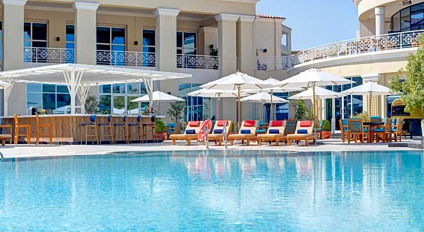 Millennium Lakeview Hotel