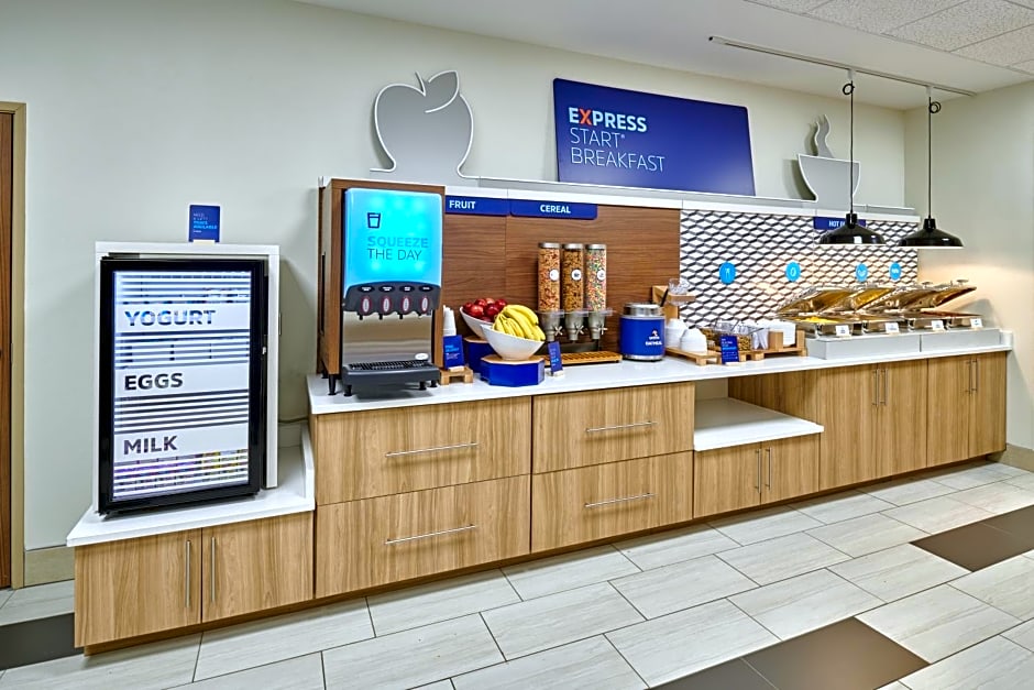 Holiday Inn Express & Suites El Paso East-Loop 375, an IHG Hotel