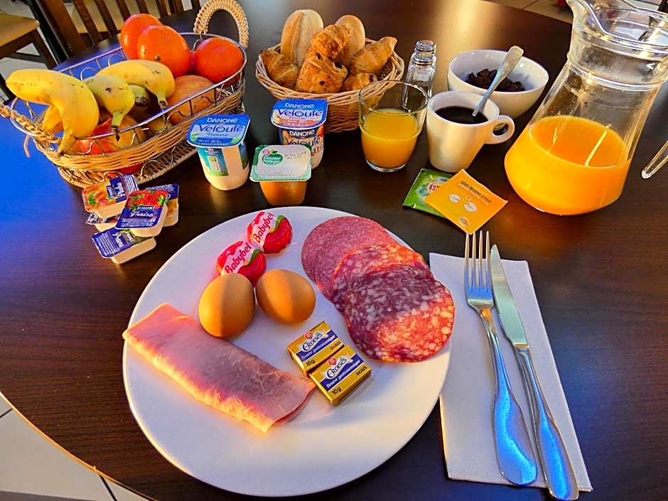 Hôtel Azur Saint Junien Cit'Hotel