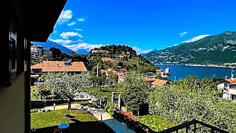 Suite with Lake View
