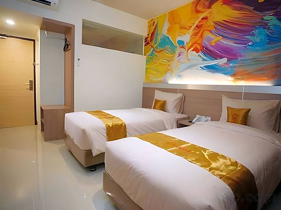 Triizz Hotel Semarang
