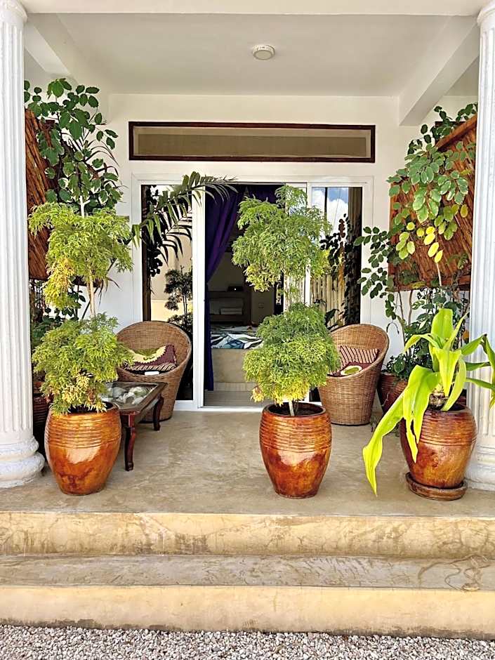 Gadea Boutique Hotel& Gadea Garden Italian Restaurant