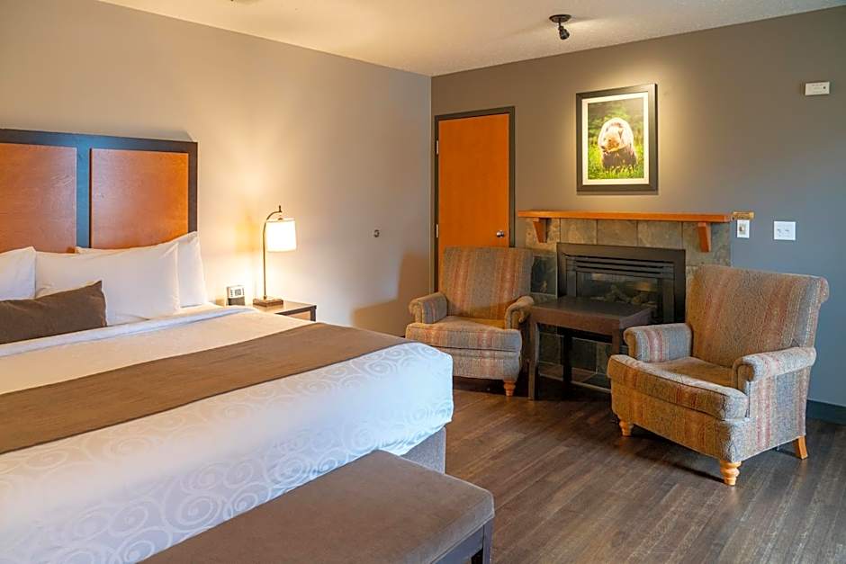 Pocaterra Inn & Waterslide