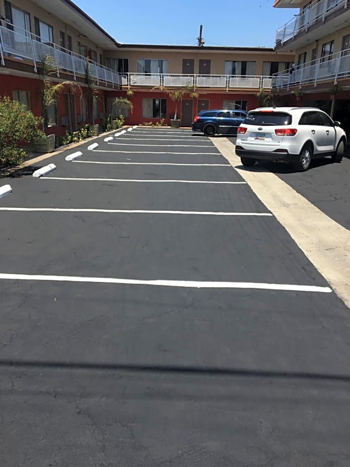 Long Beach Motel