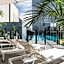 Adelphi Hotel