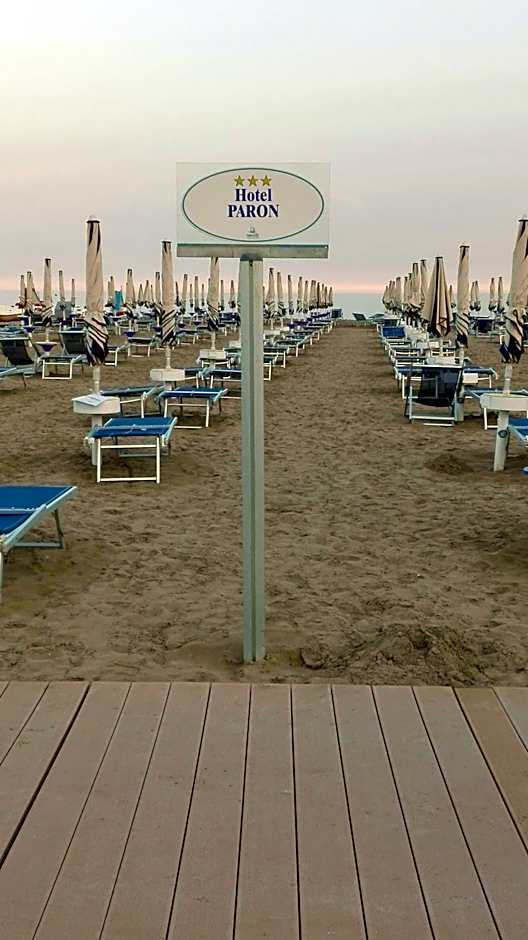 Hotel Paron
