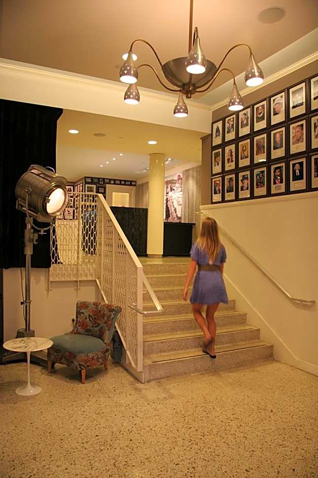 The Adler a Hollywood Hills Hotel