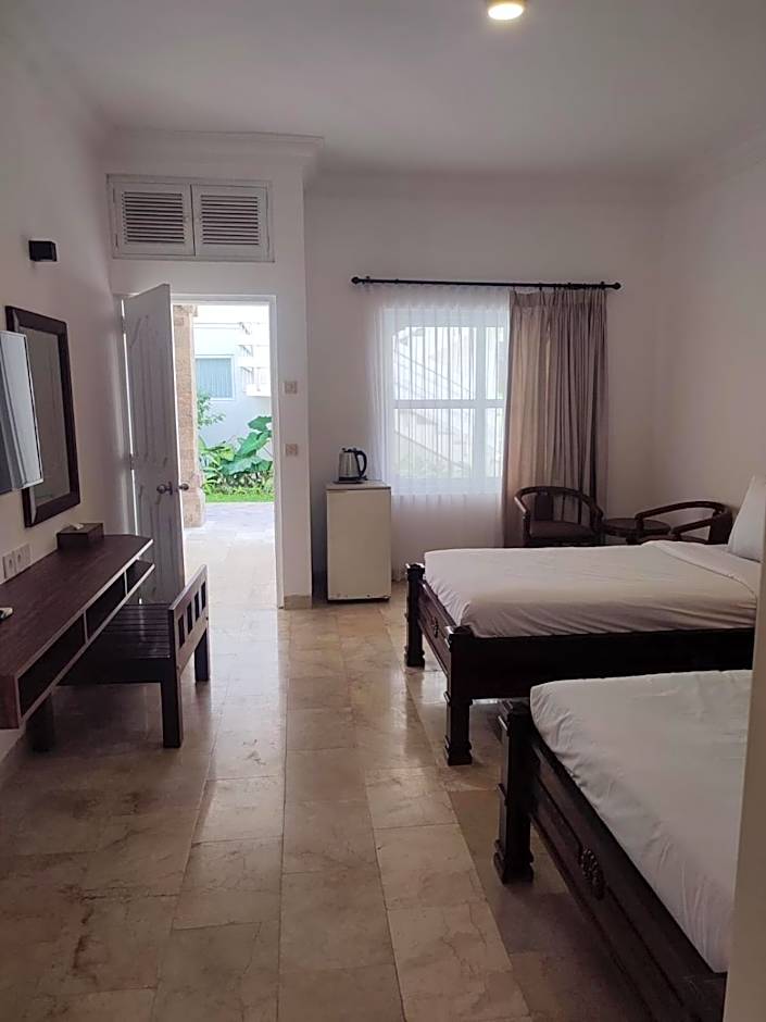 Sari Bunga Hotel - Legian, walking distance to Legian Beach
