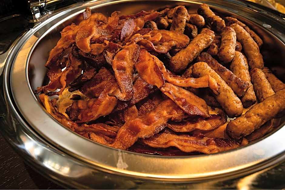 Cyrus Hotel, Topeka, A Tribute Portfolio Hotel