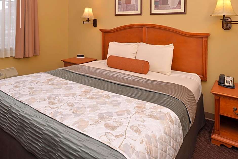 Country Hearth Inn & Suites Edwardsville St. Louis