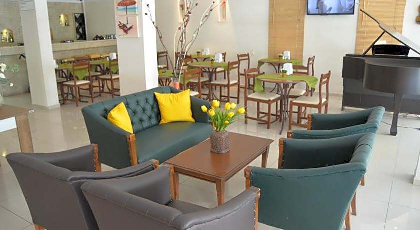 Kleopatra Carina Hotel
