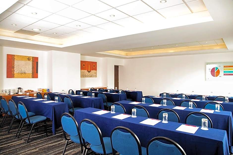 Fiesta Inn Monterrey Tecnologico