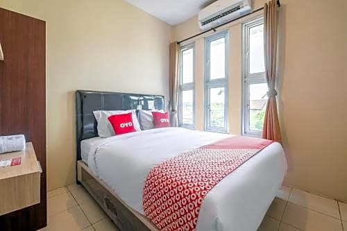 OYO 2132 Pondok Avicenna