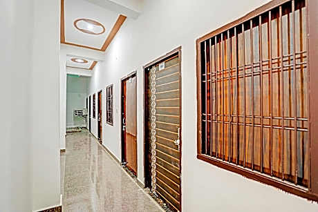 Hotel O Expressway Inn