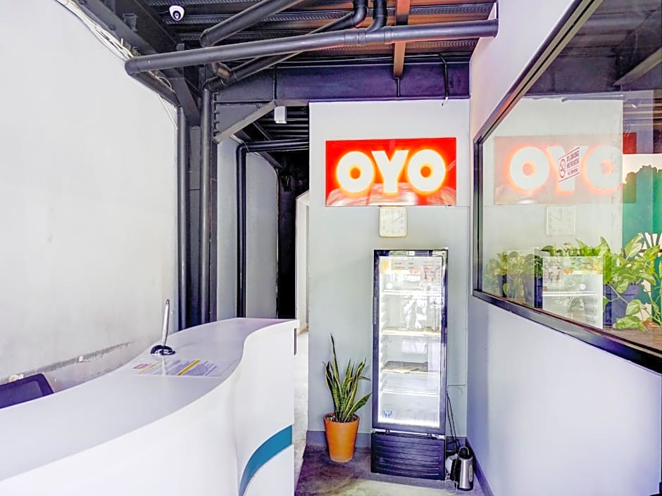 OYO 1805 Fatmawati Mansion Syariah