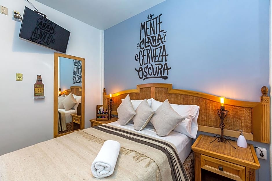Mala Vecindad Beer Hotel
