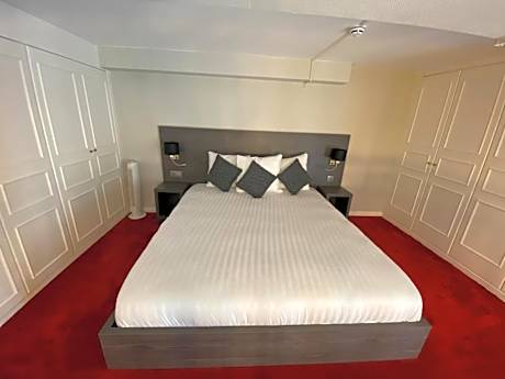 Suite with Balcony