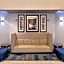 Holiday Inn Express Woodland By IHG