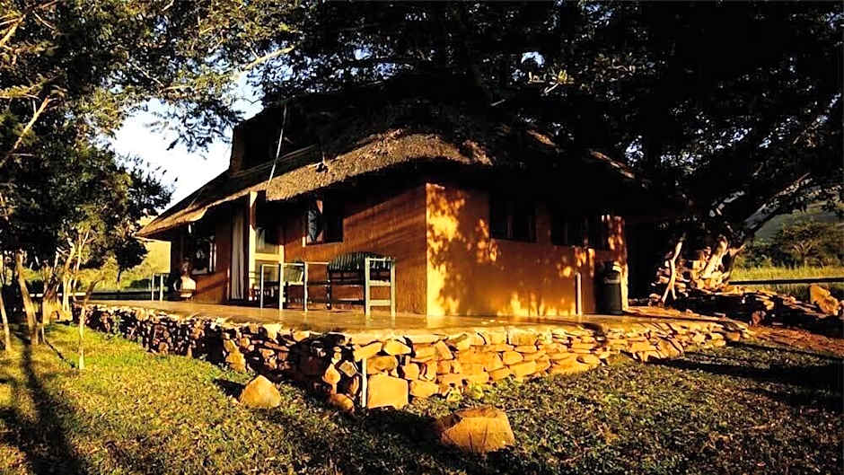Caracal Lodge