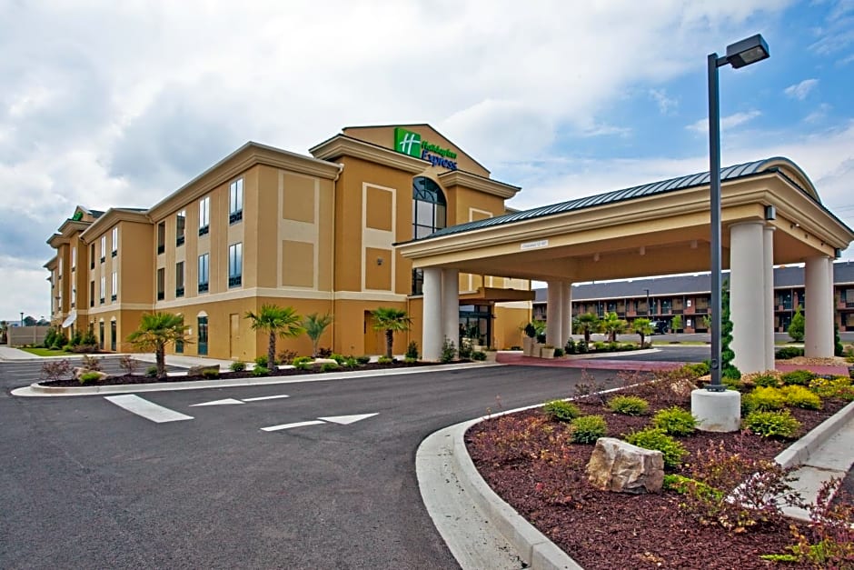 Holiday Inn Express Hotel & Suites Cordele North