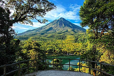 Hotel Los Lagos Spa & Resort